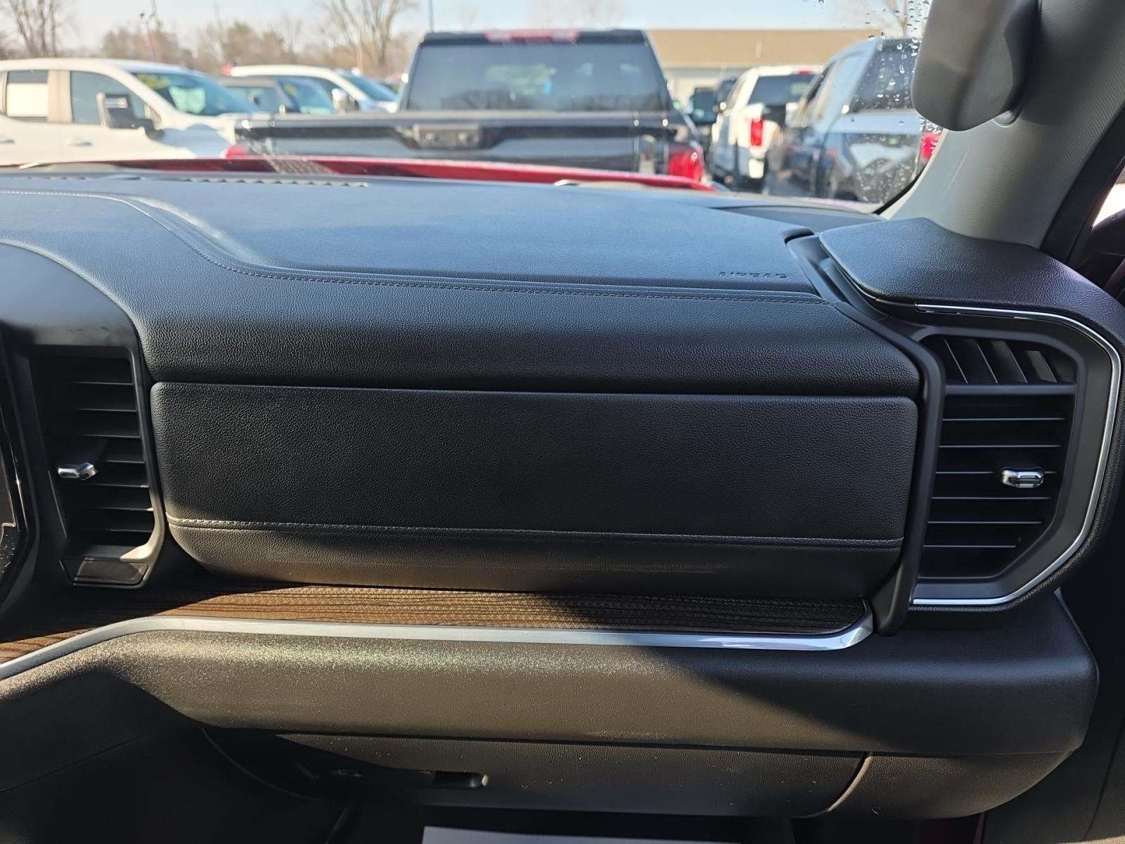 2024 Chevrolet Silverado 1500 RST AWD