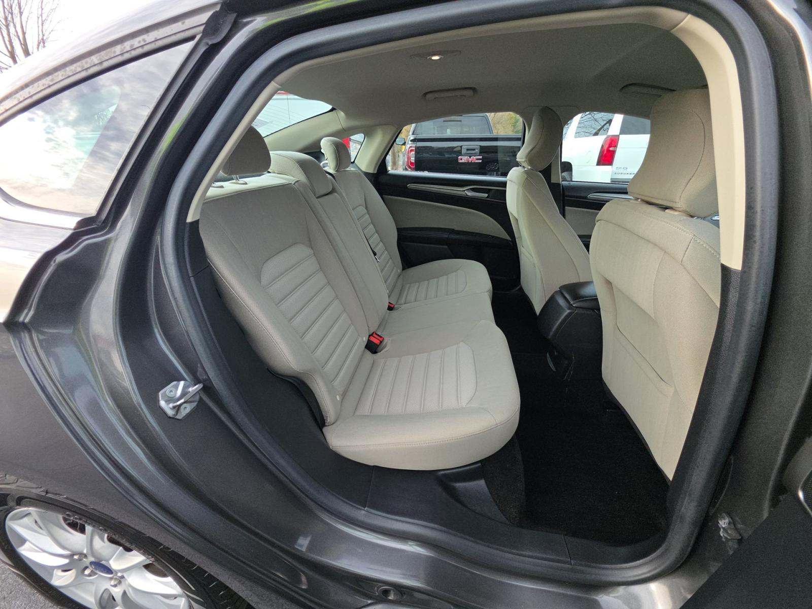 2017 Ford Fusion S FWD