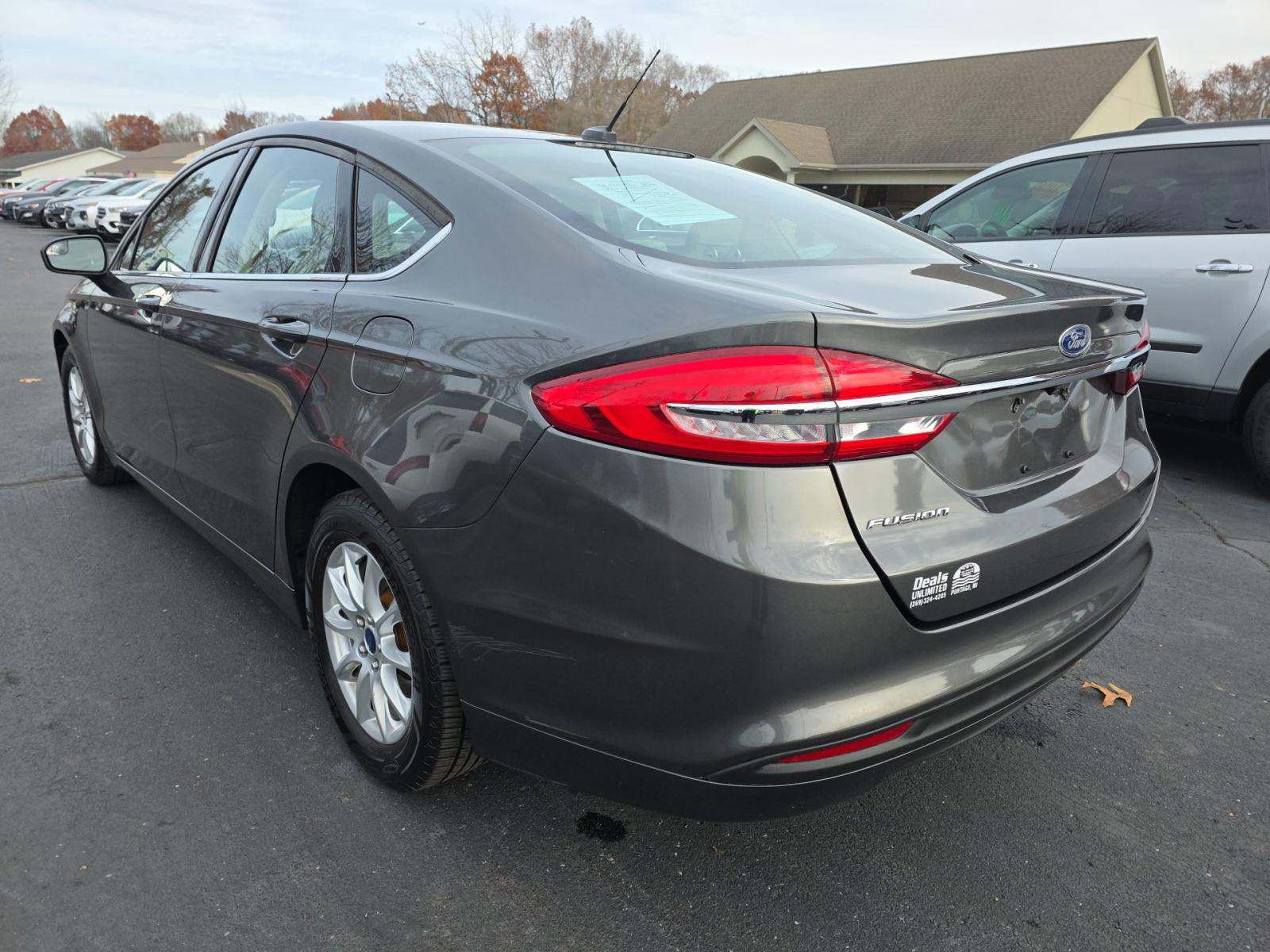 2017 Ford Fusion S FWD