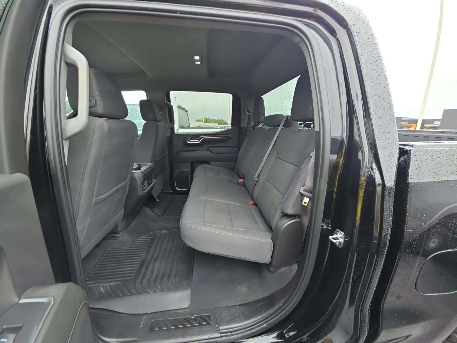 2023 Chevrolet Silverado 1500 RST AWD