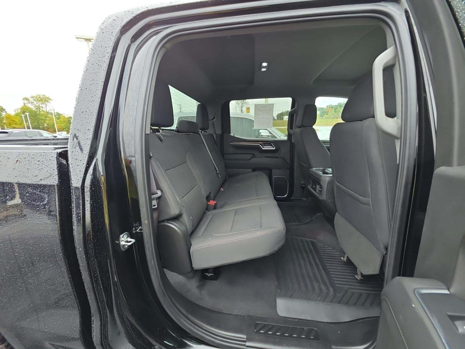 2023 Chevrolet Silverado 1500 RST AWD