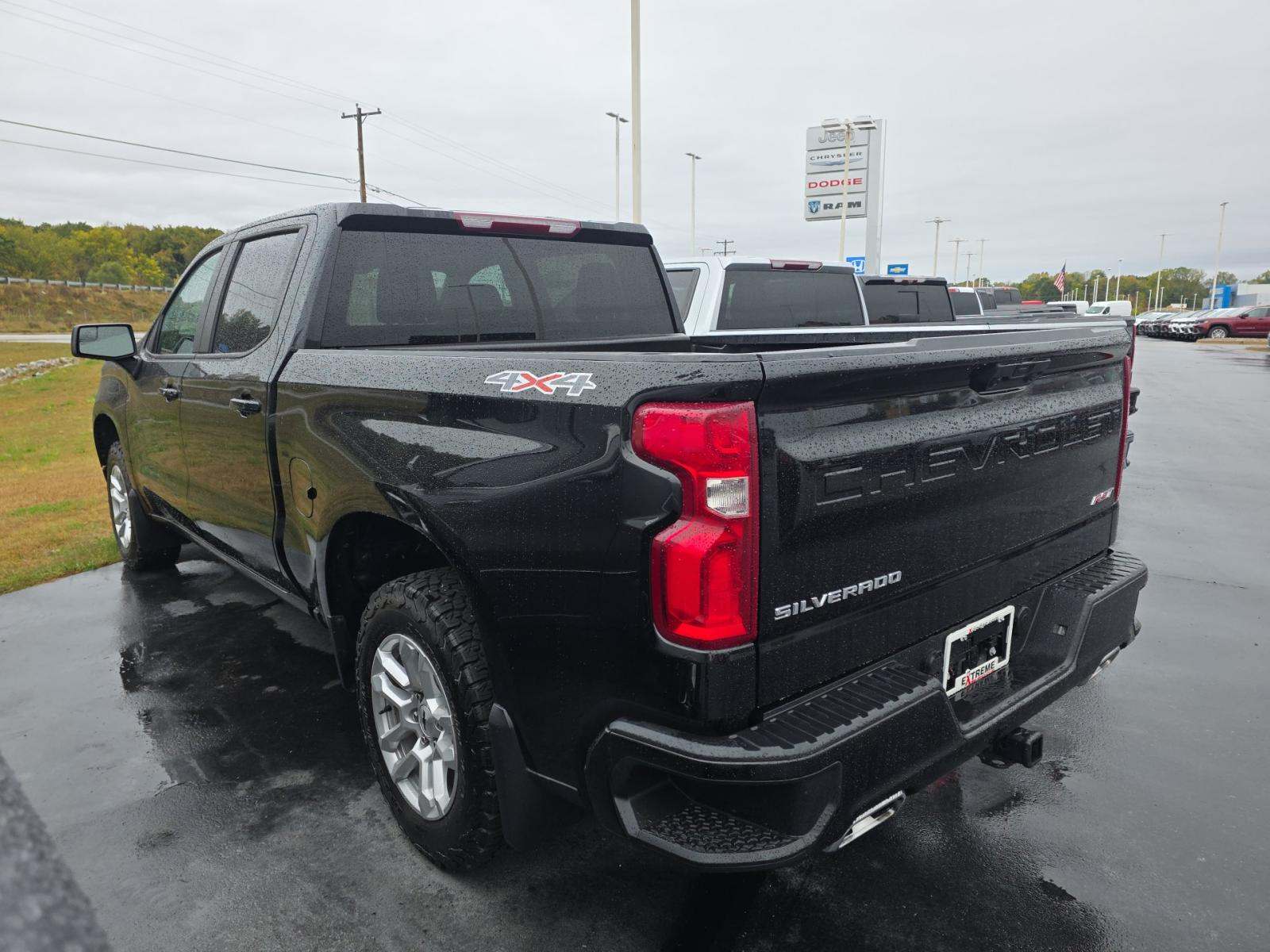 2023 Chevrolet Silverado 1500 RST AWD