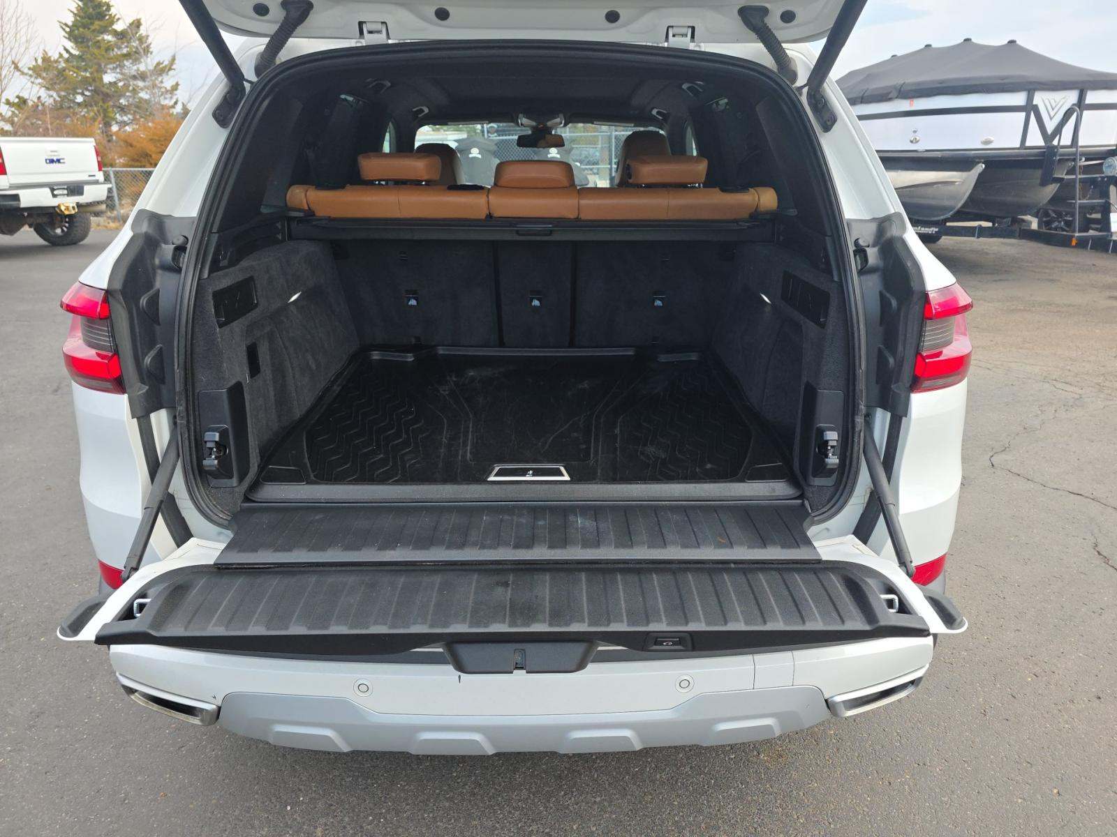 2022 BMW X5 xDrive40i AWD