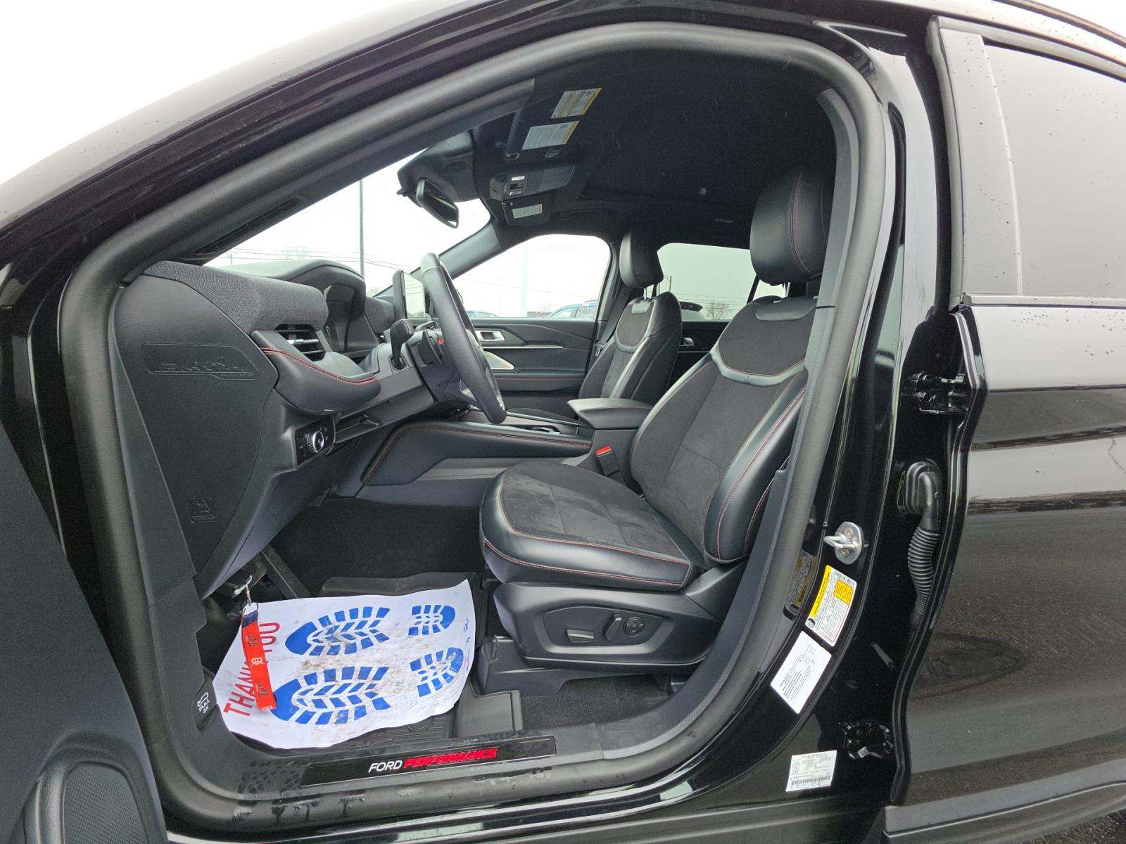 2025 Ford Explorer ST AWD