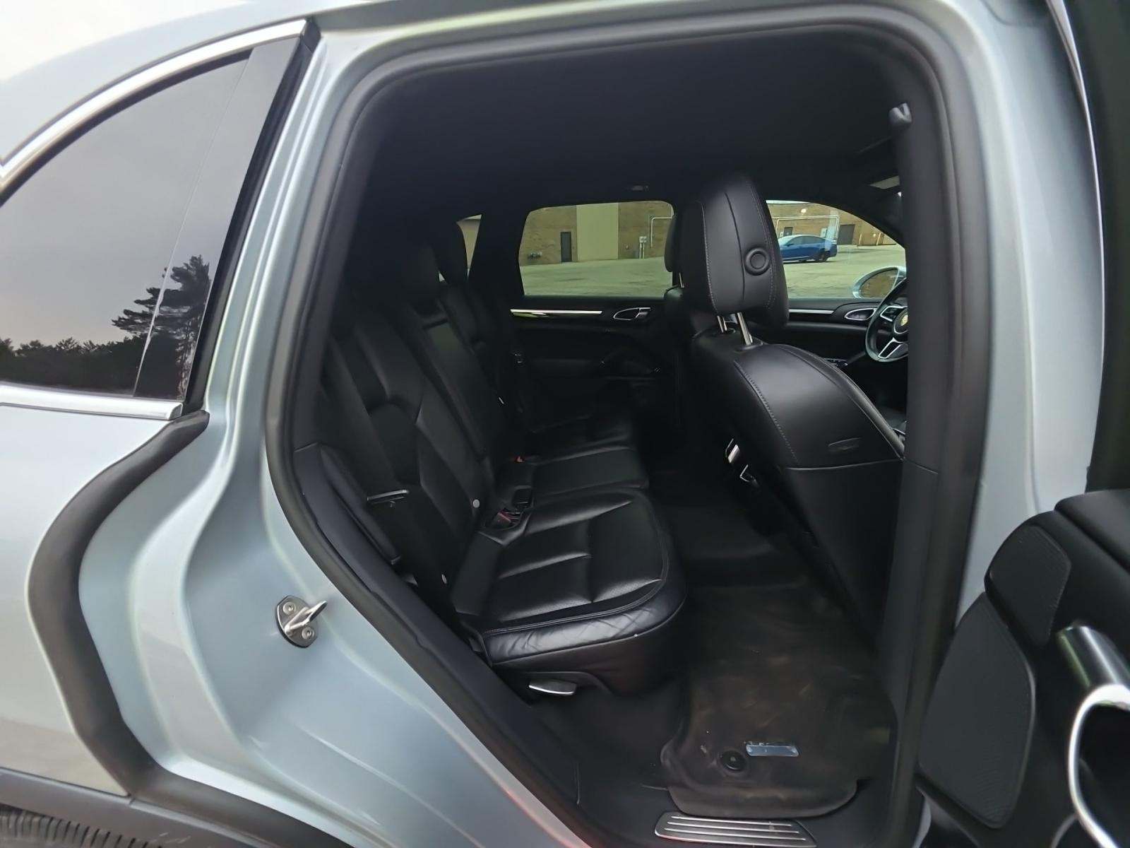 2016 Porsche Cayenne Base AWD