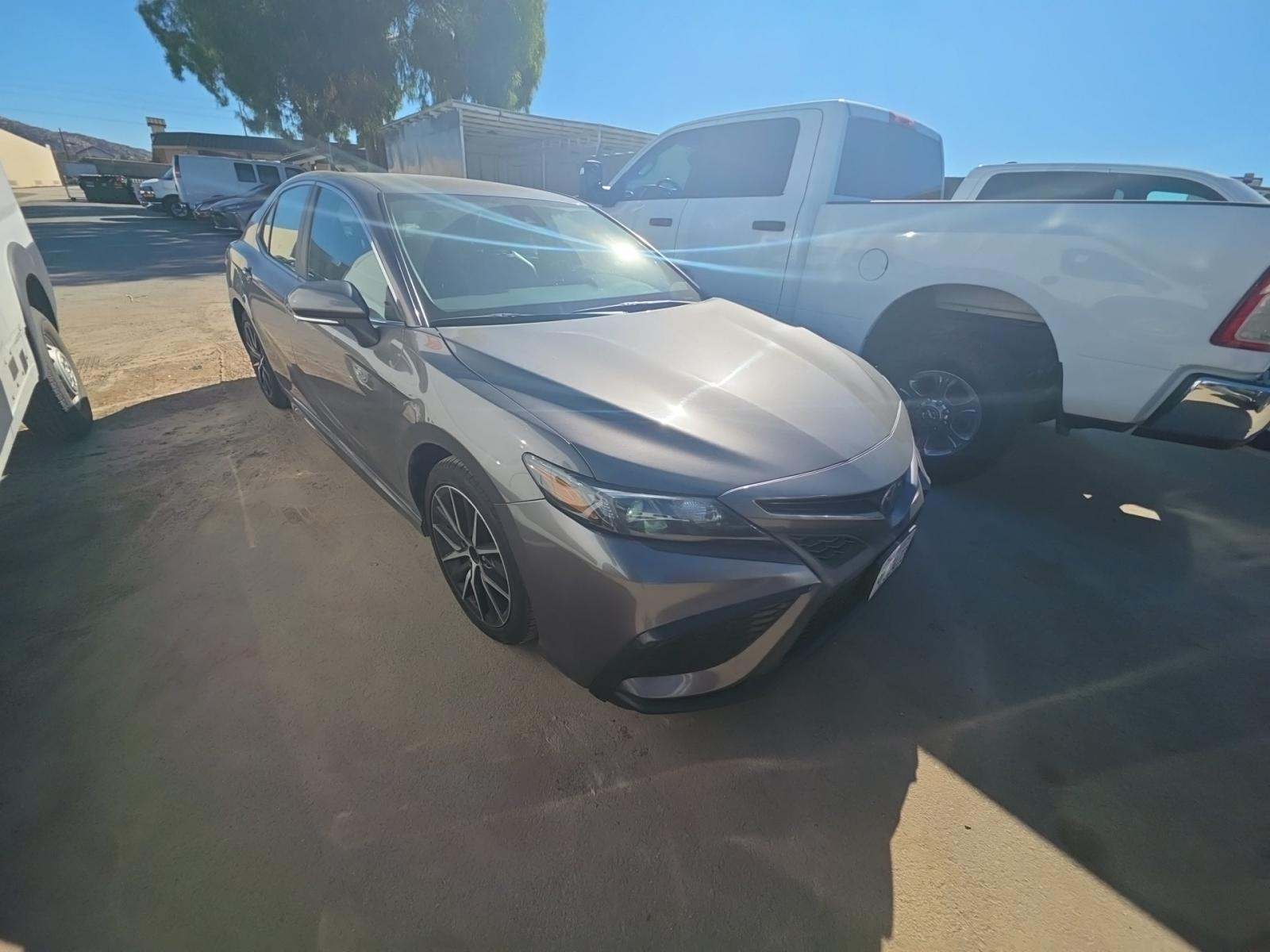 2024 Toyota Camry SE FWD