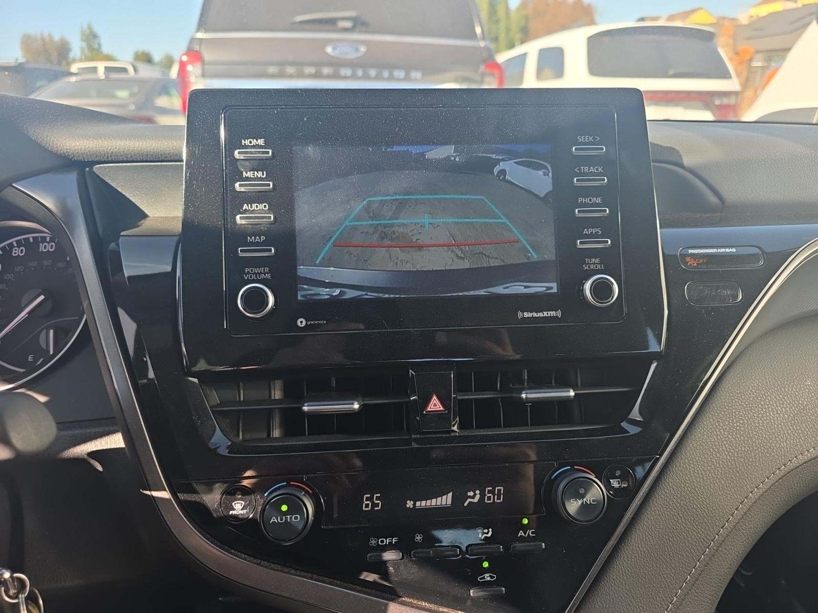 2024 Toyota Camry SE FWD