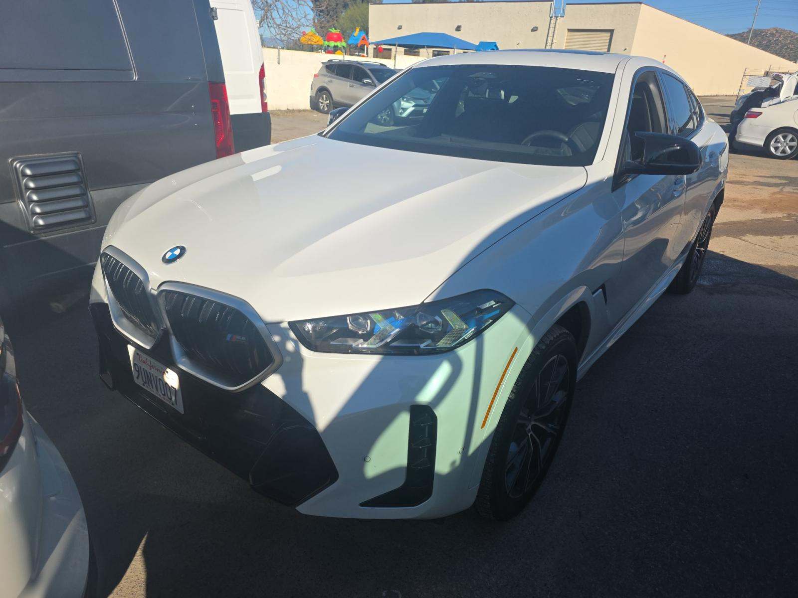 2026 BMW X6 Sports Activity Coupe M60i xDrive