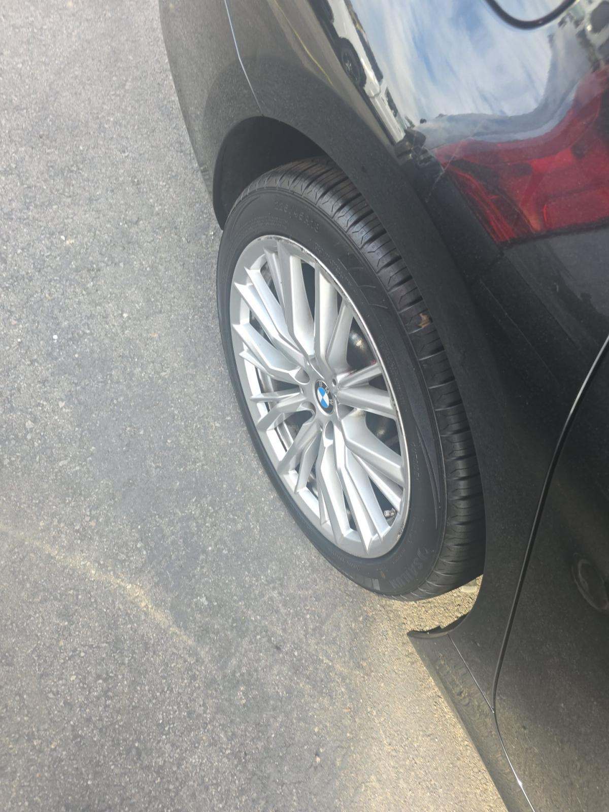 2024 BMW 3 Series 330i xDrive AWD