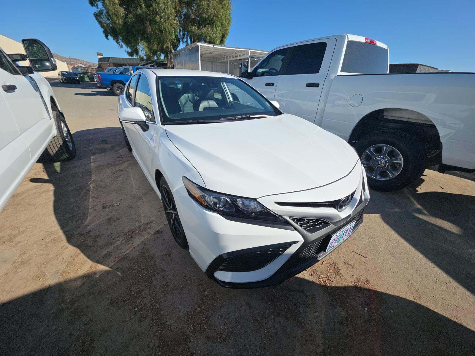 2024 Toyota Camry SE FWD