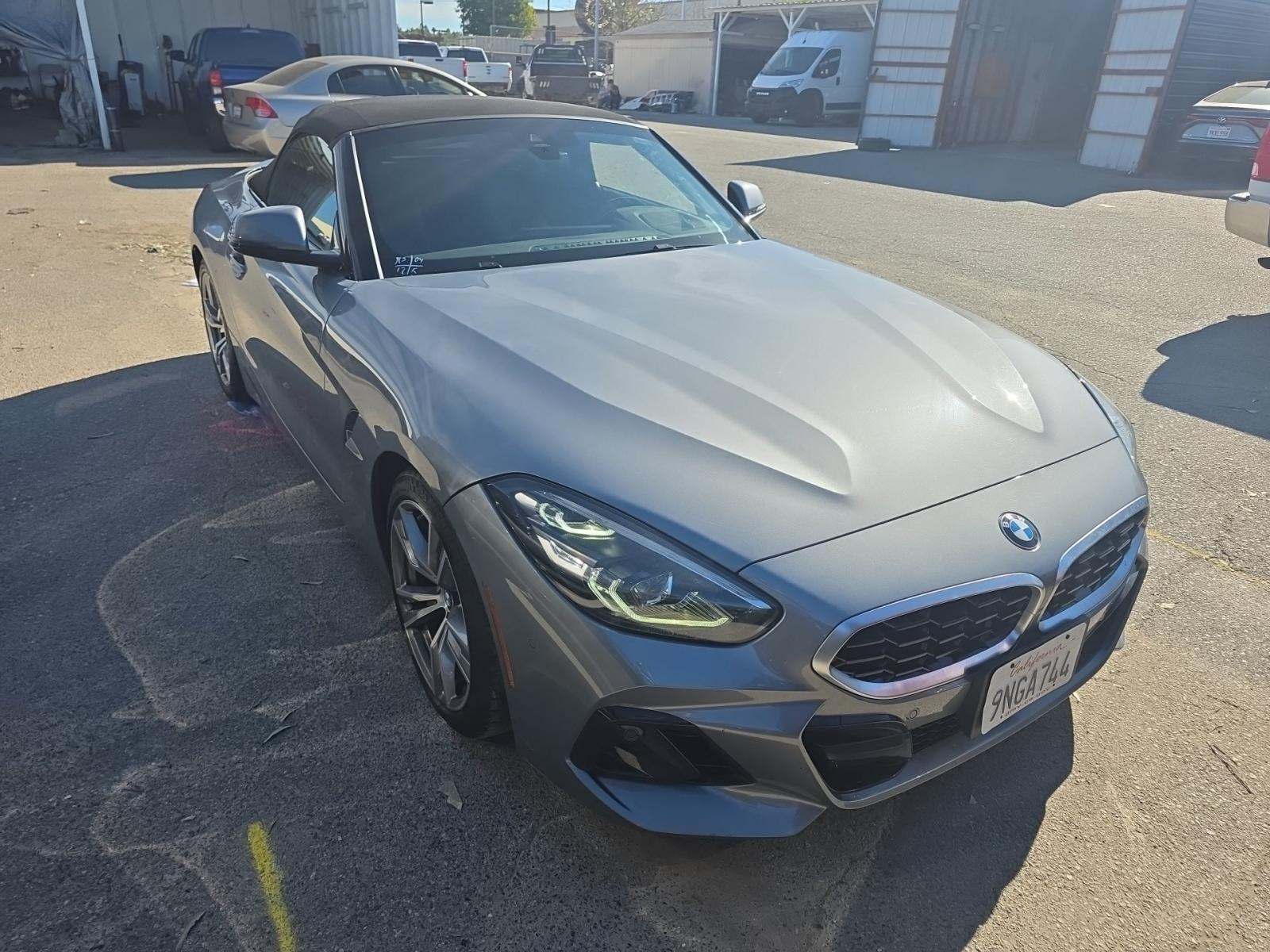 2025 BMW Z4 sDrive30i RWD