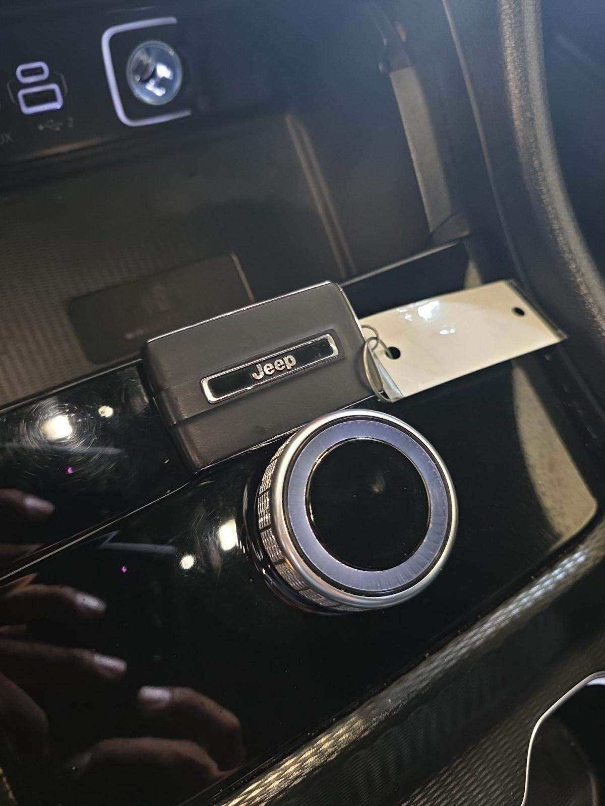 2024 Jeep Grand Cherokee Altitude AWD