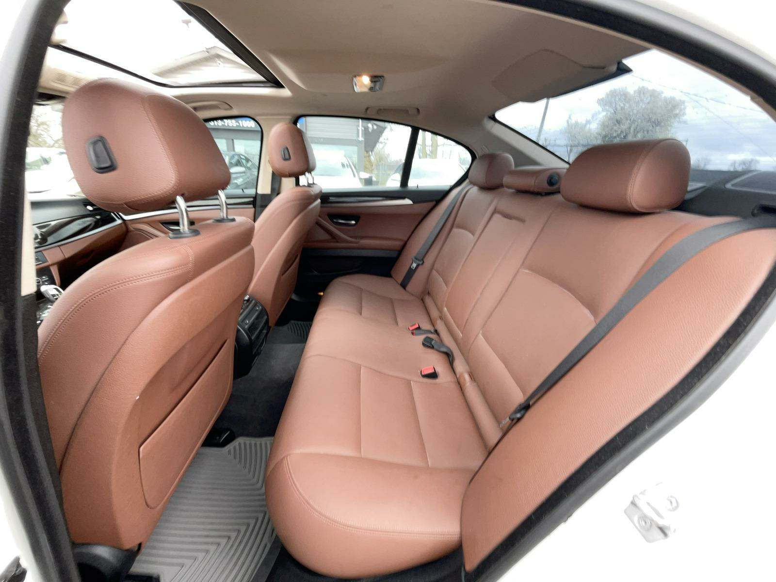 2014 BMW 5 Series 528i xDrive AWD