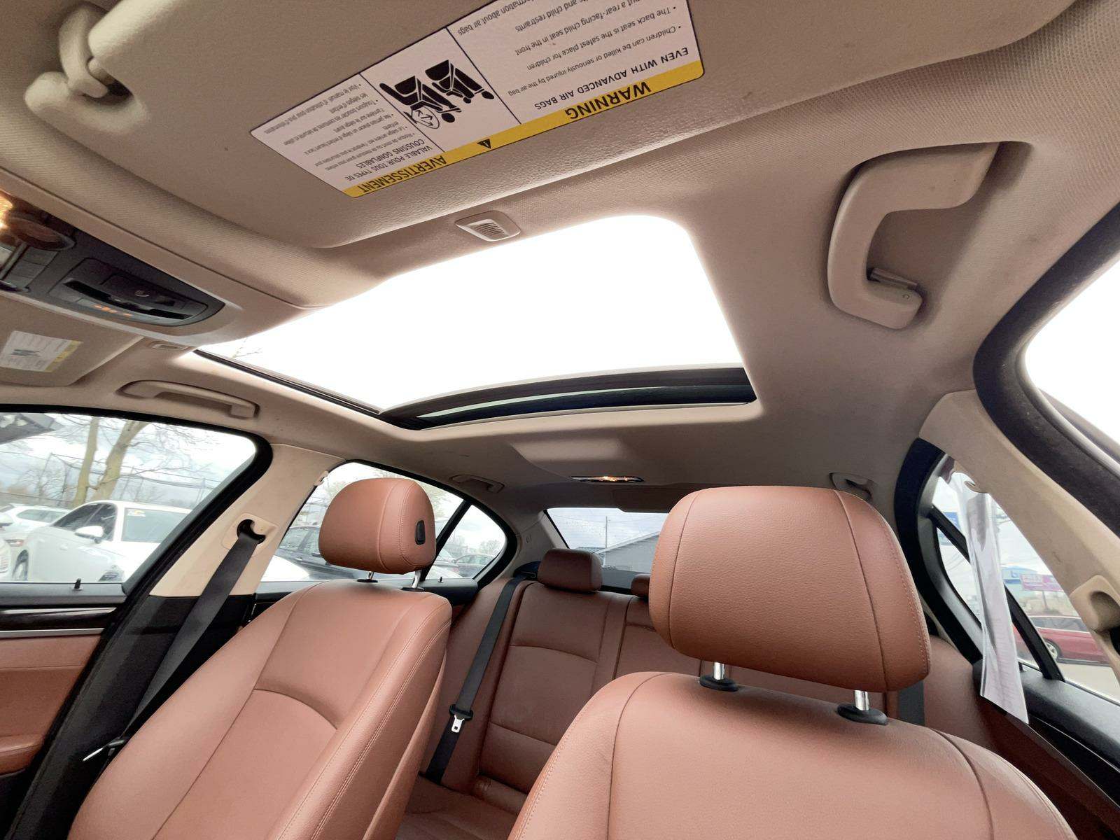 2014 BMW 5 Series 528i xDrive AWD