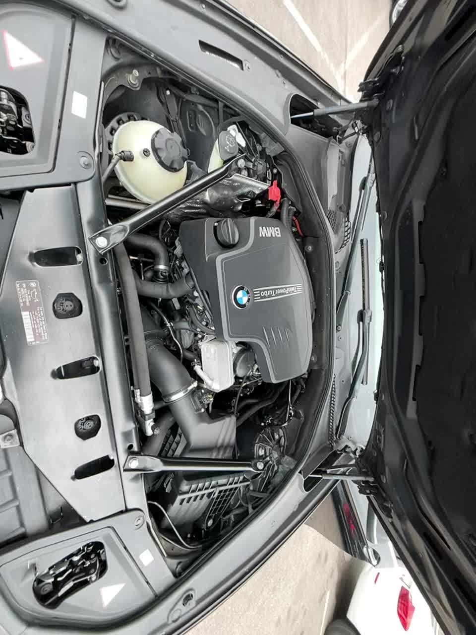 2014 BMW 5 Series 528i xDrive AWD