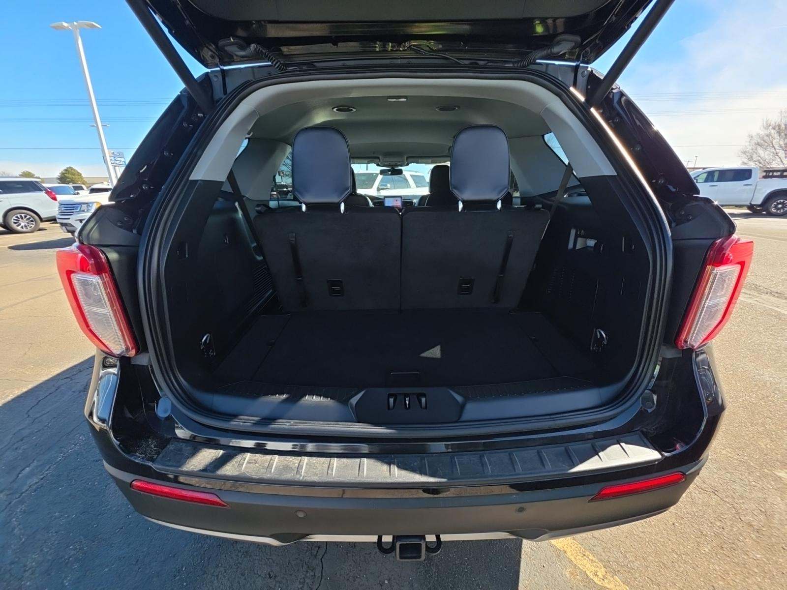 2023 Ford Explorer XLT AWD