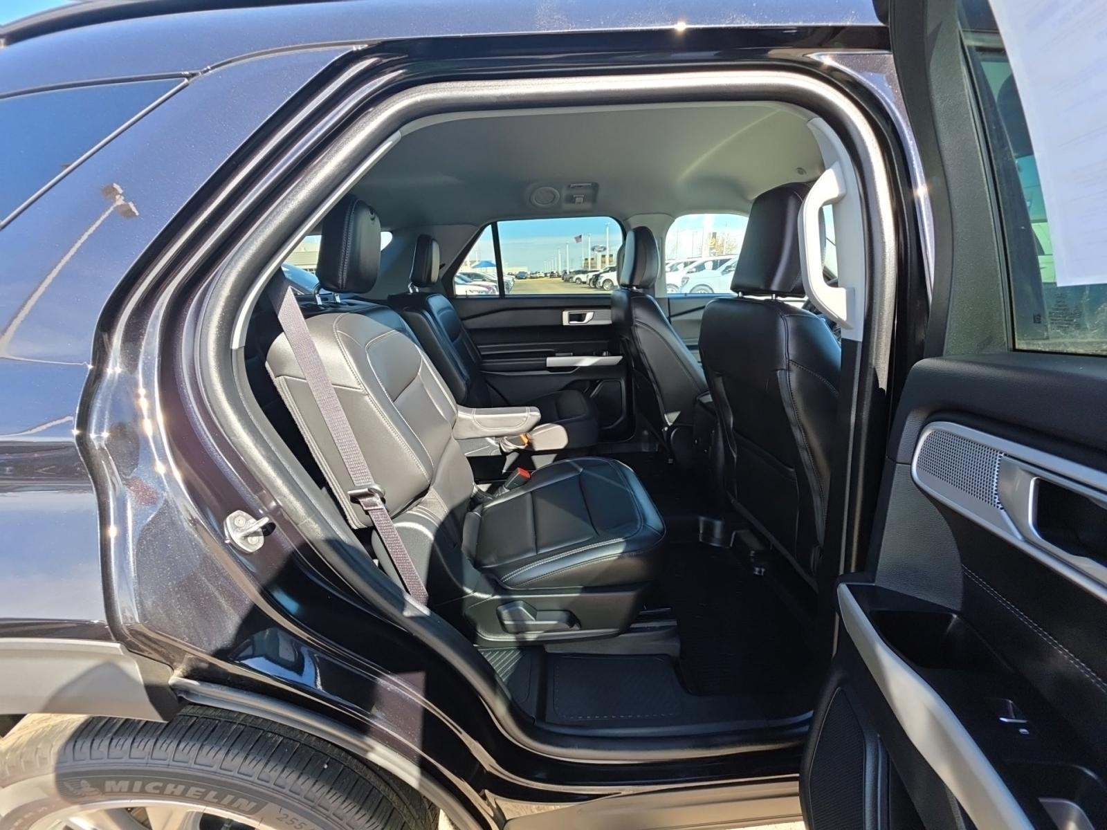 2023 Ford Explorer XLT AWD