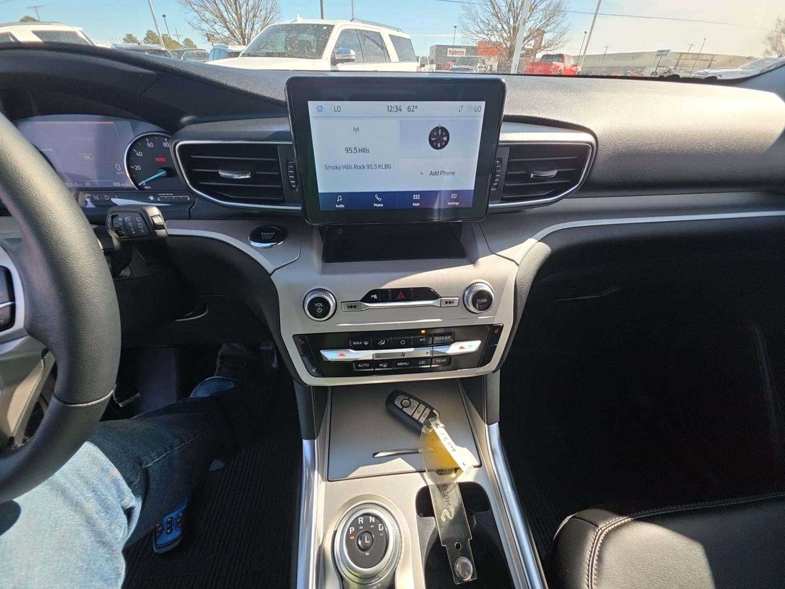 2023 Ford Explorer XLT AWD