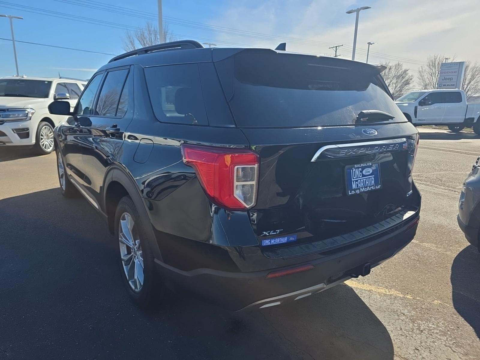 2023 Ford Explorer XLT AWD