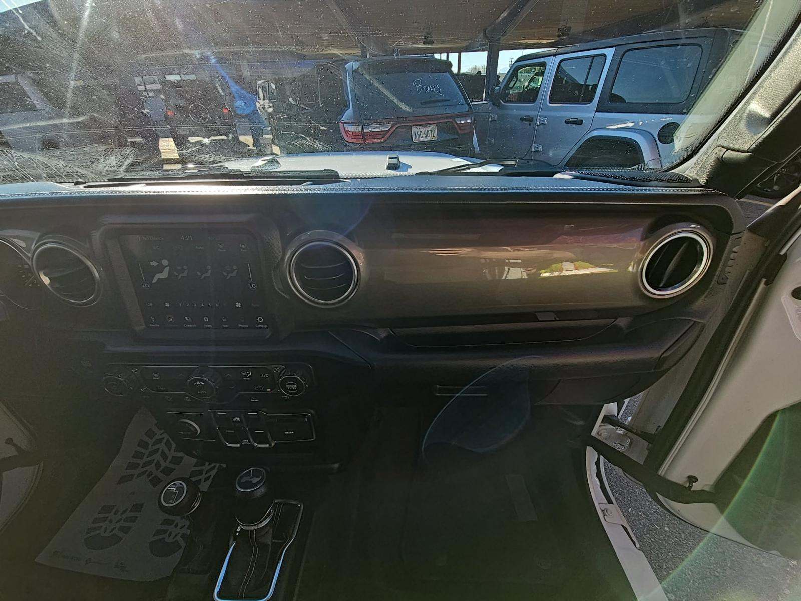 2023 Jeep Wrangler Sahara AWD