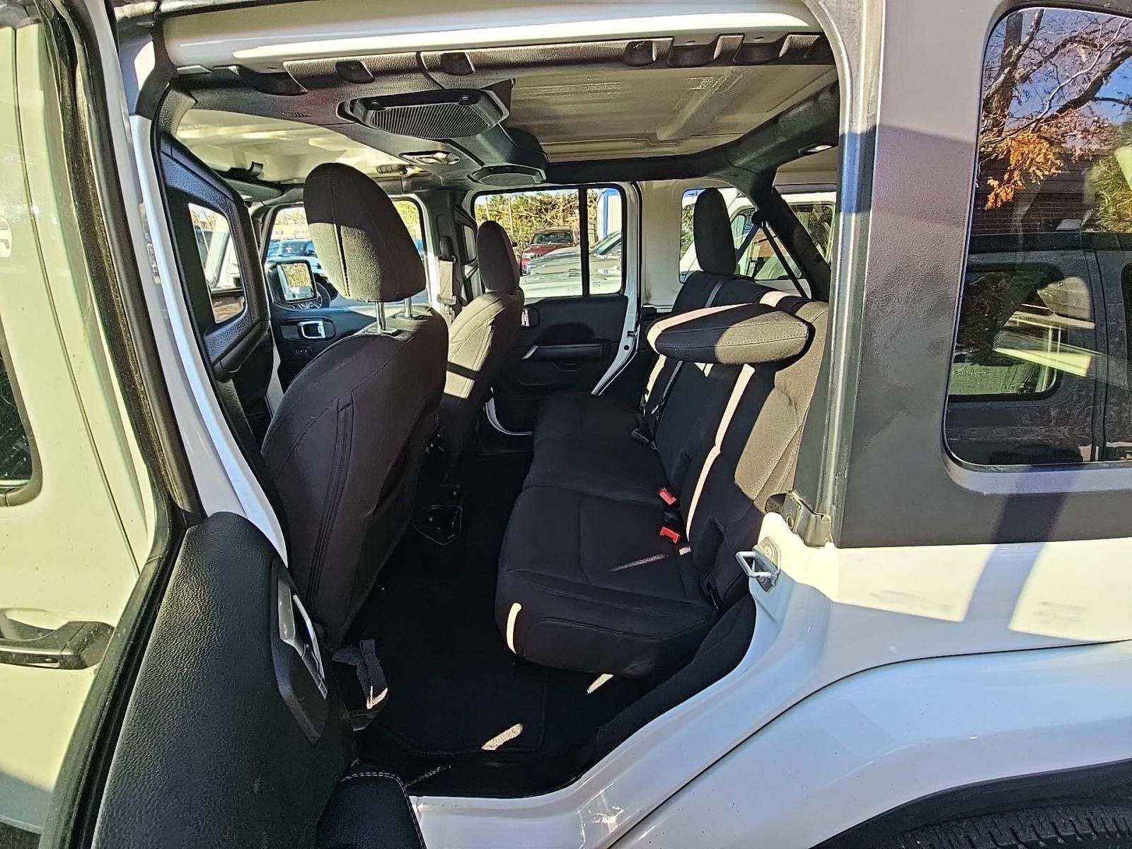 2023 Jeep Wrangler Sahara AWD