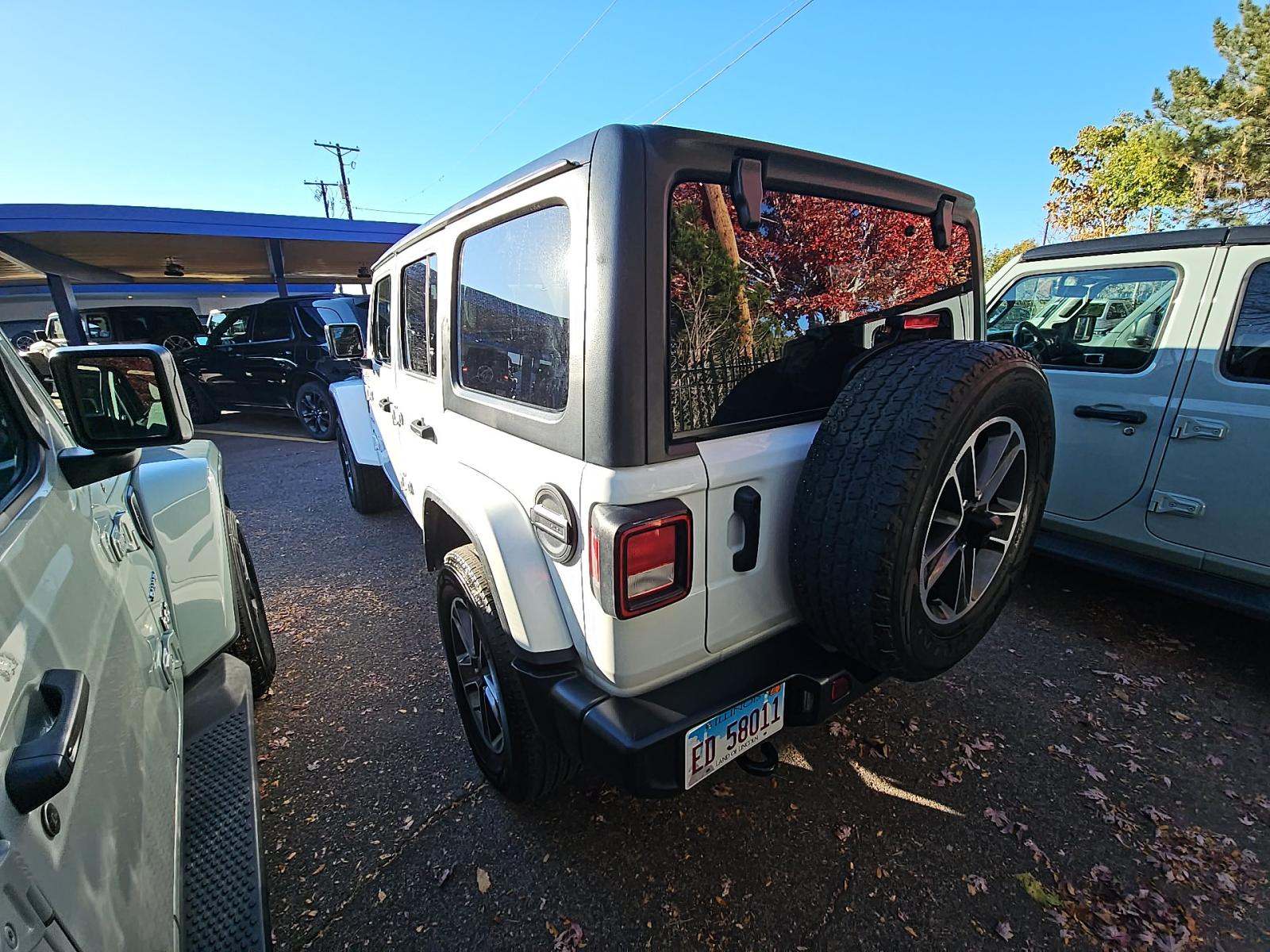 2023 Jeep Wrangler Sahara AWD