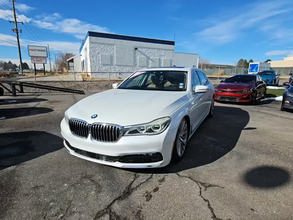2016 BMW 7 Series Sedan 750i xDrive