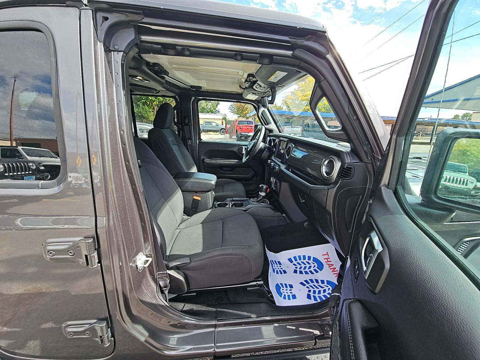 2023 Jeep Wrangler Sahara AWD