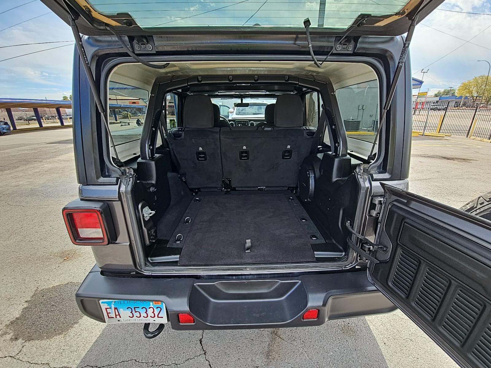 2023 Jeep Wrangler Sahara AWD