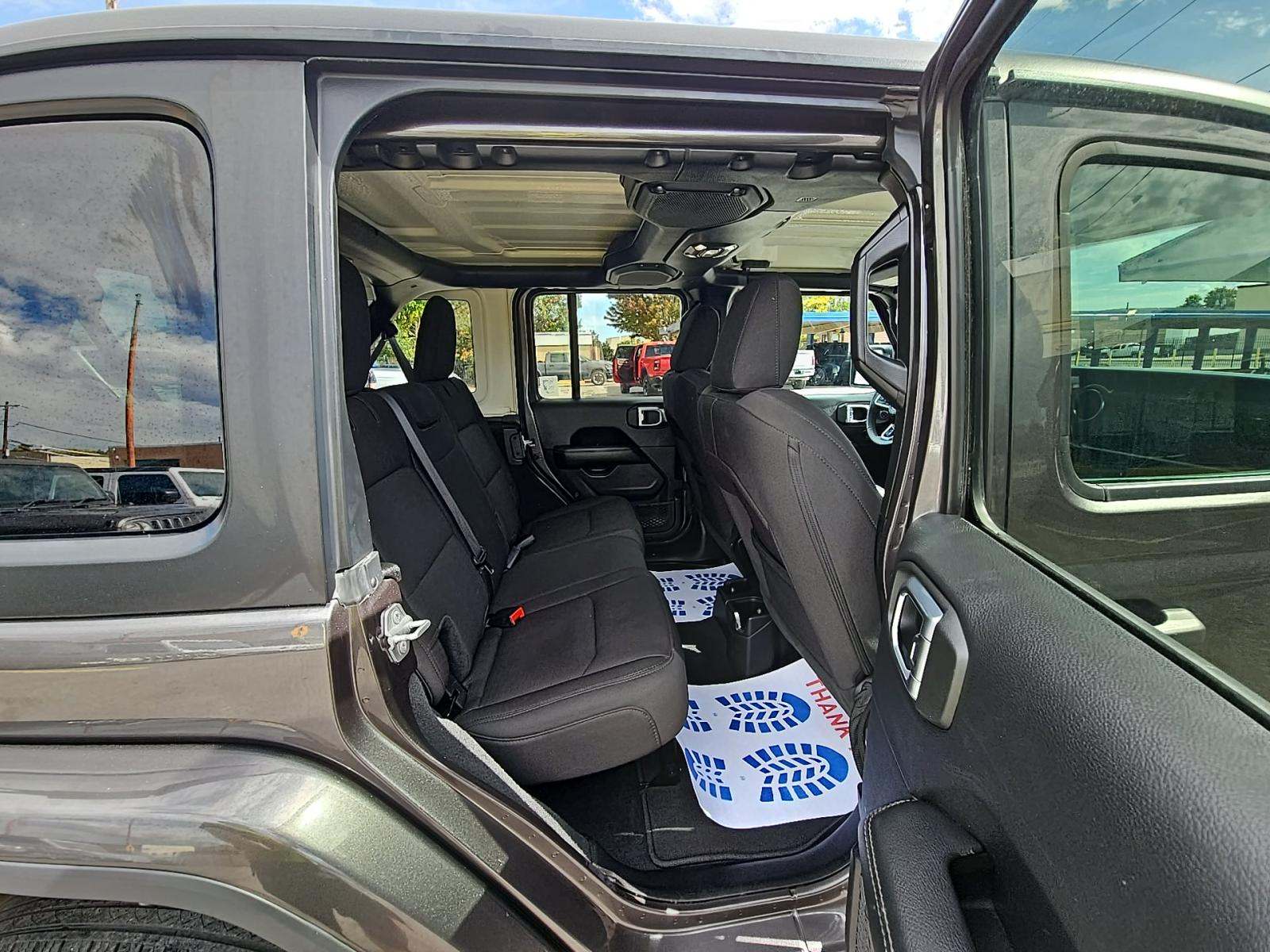 2023 Jeep Wrangler Sahara AWD