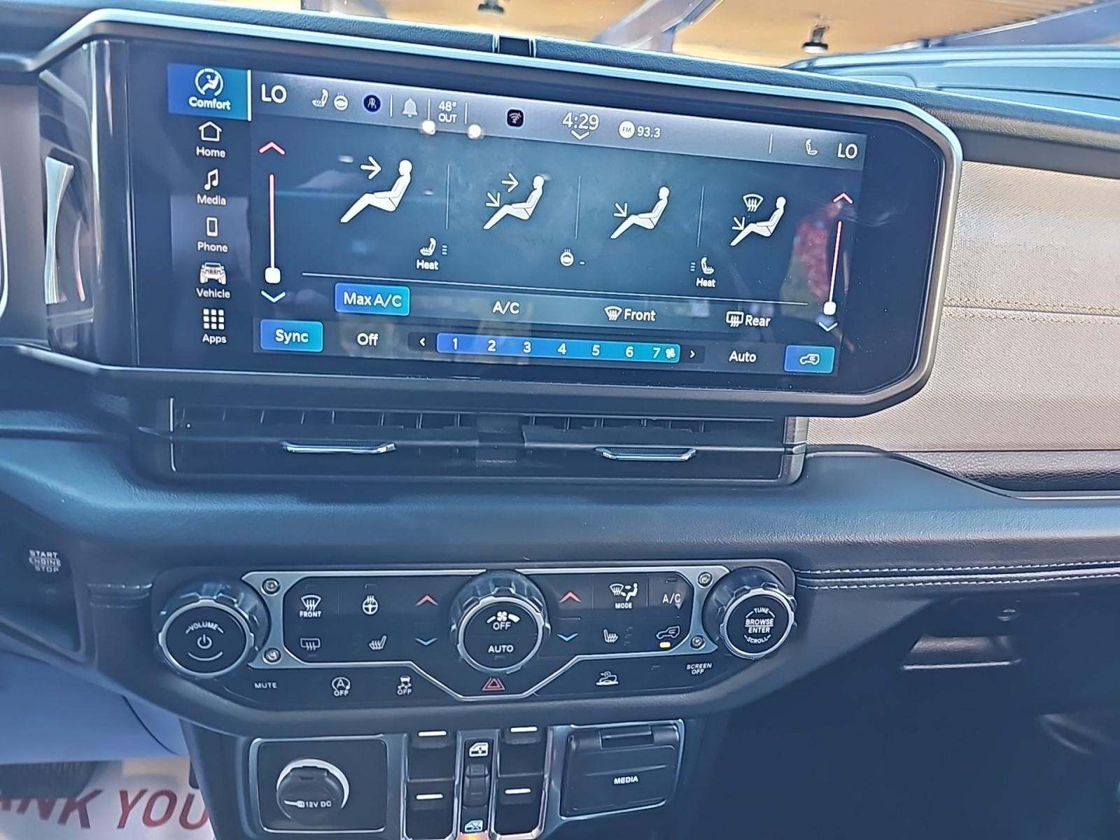 2024 Jeep Wrangler Sahara AWD