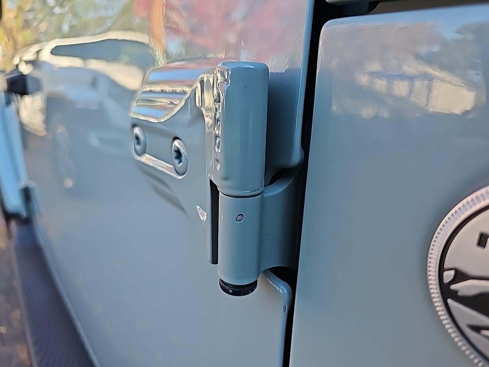 2024 Jeep Wrangler Sahara AWD