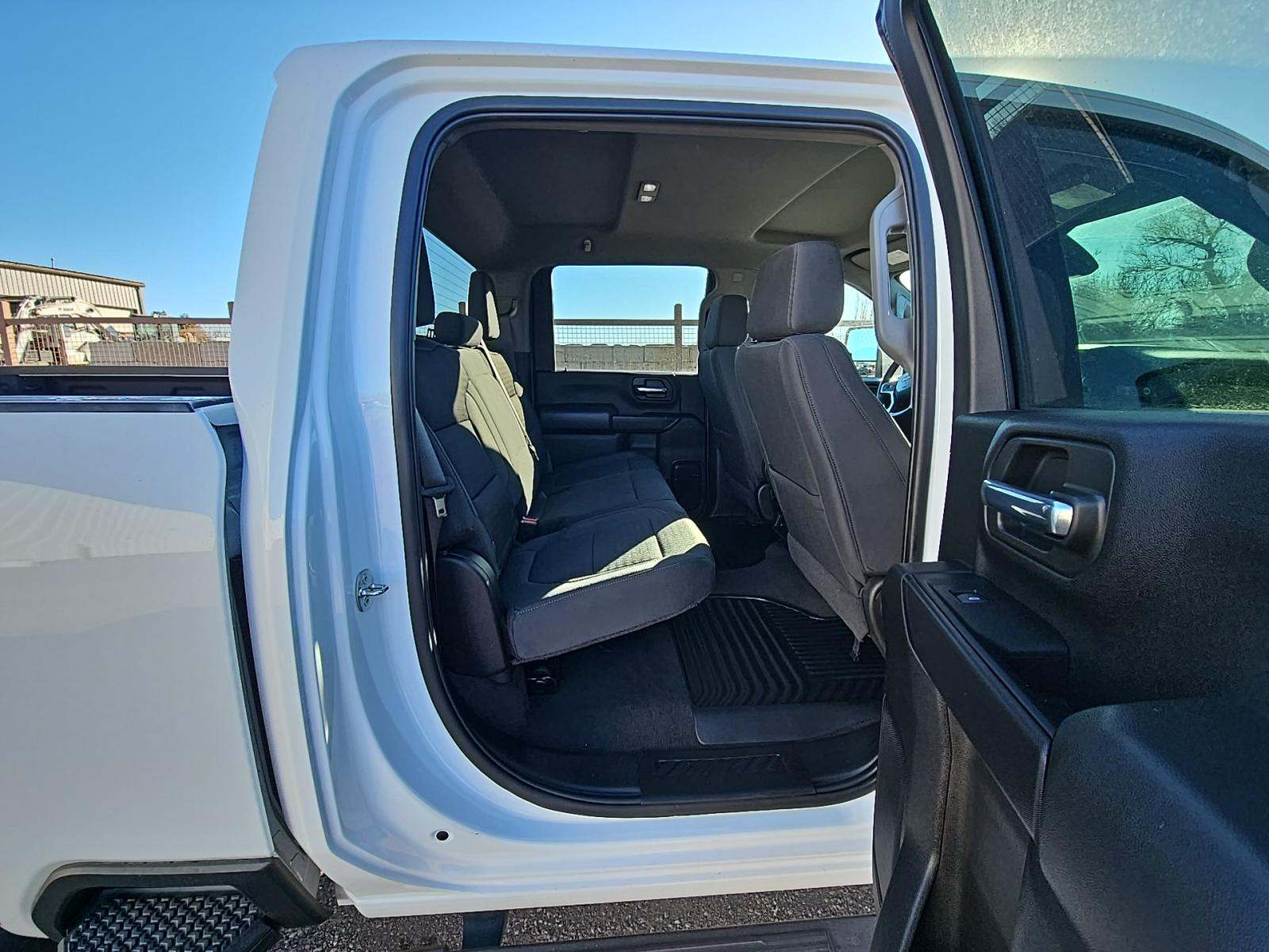 2022 Chevrolet Silverado 2500HD Custom AWD