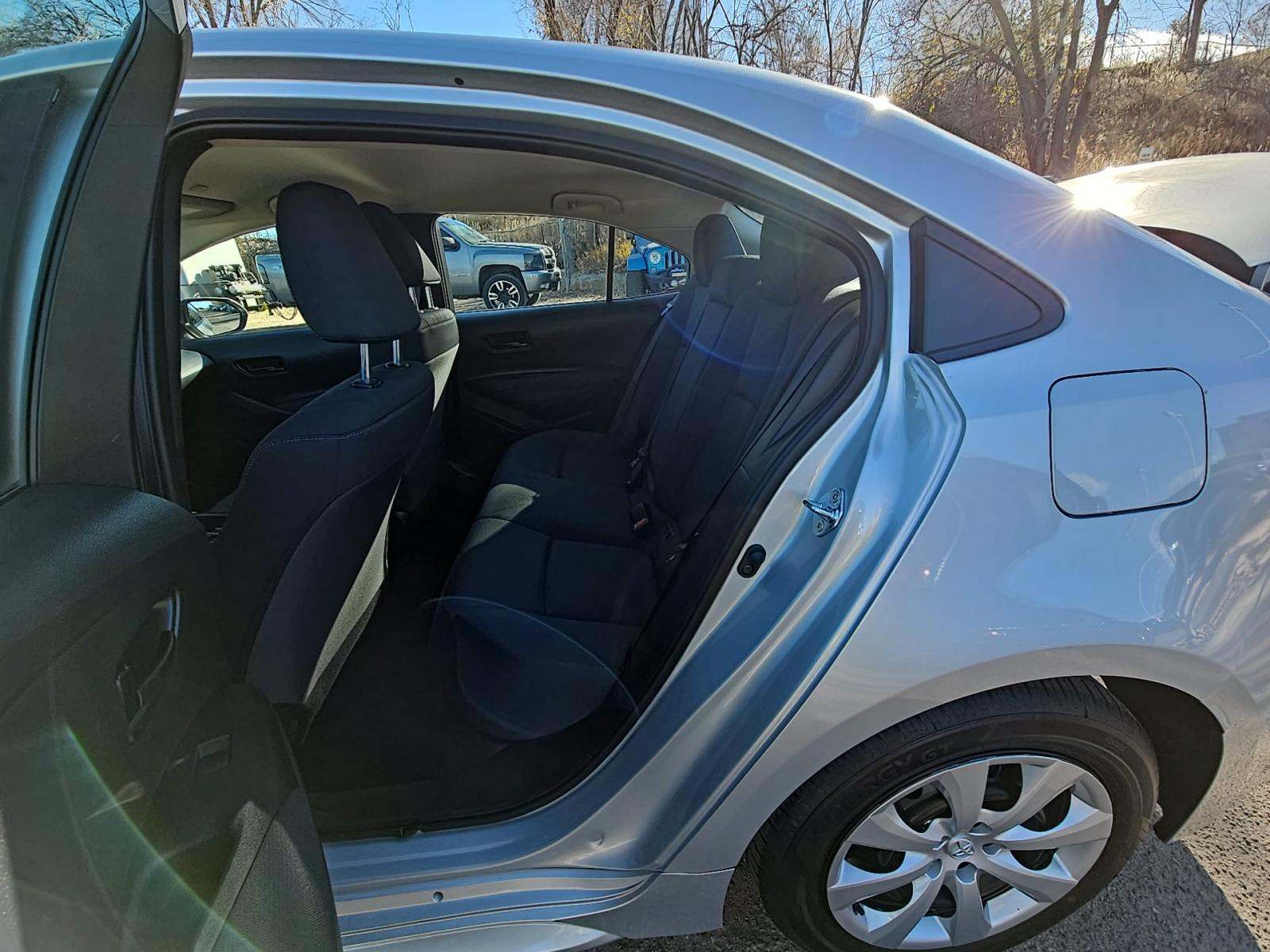 2025 Toyota Corolla LE FWD