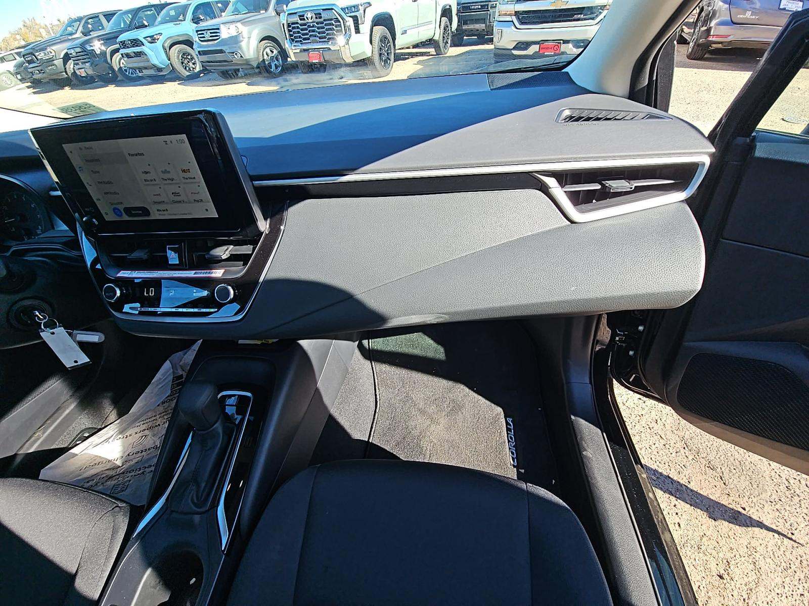 2025 Toyota Corolla LE FWD