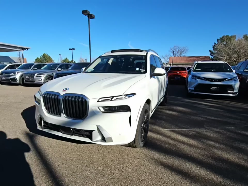 2023 BMW X7 xDrive40i AWD