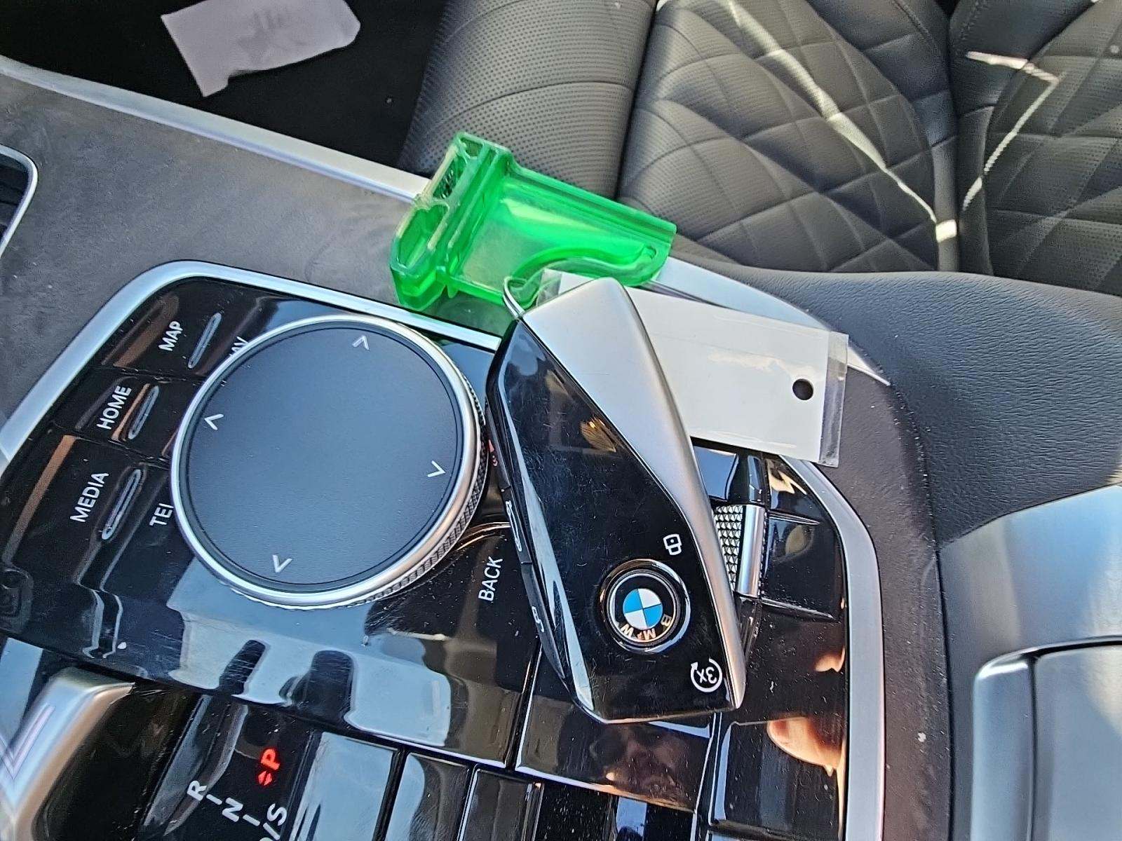 2023 BMW X7 xDrive40i AWD