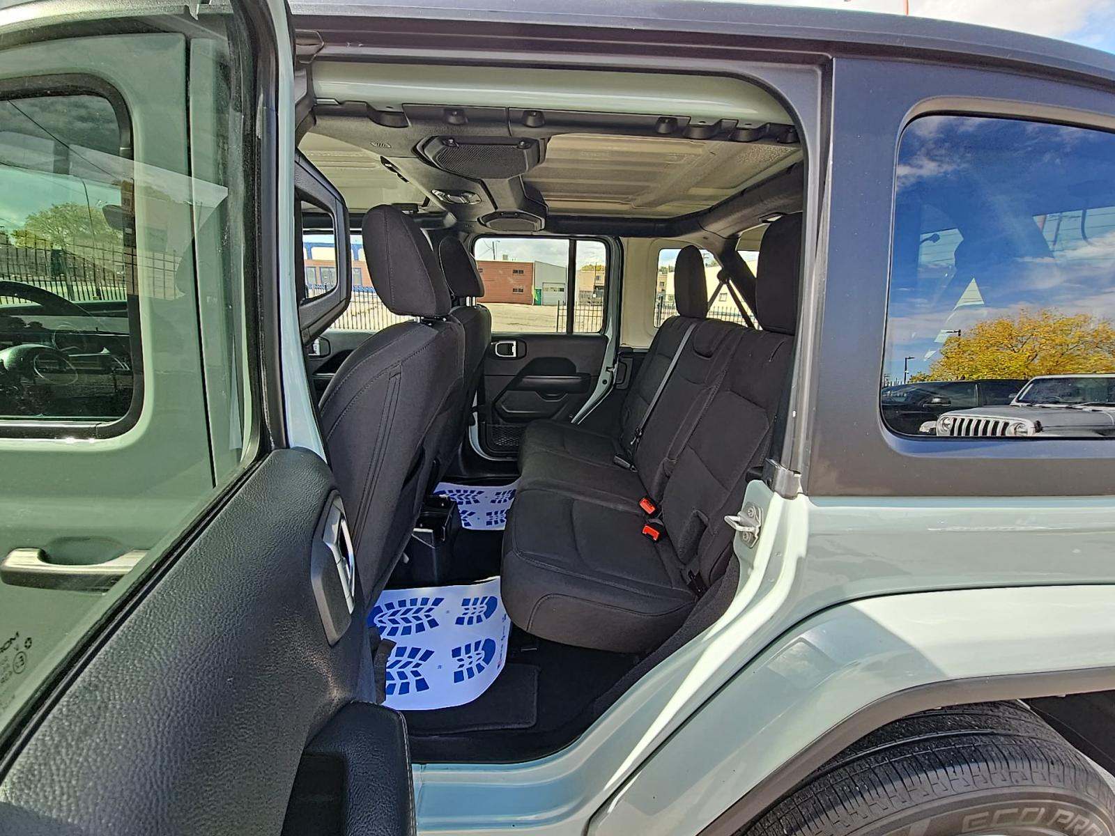 2023 Jeep Wrangler Sahara AWD