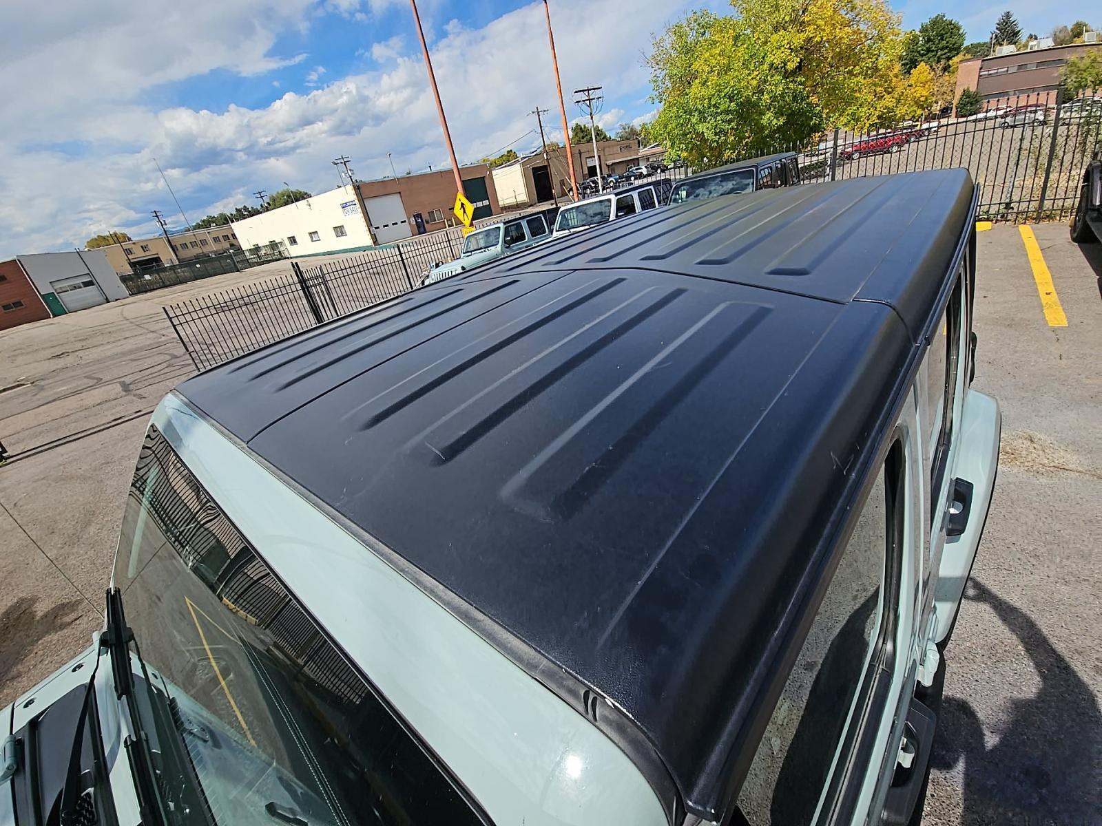 2023 Jeep Wrangler Sahara AWD