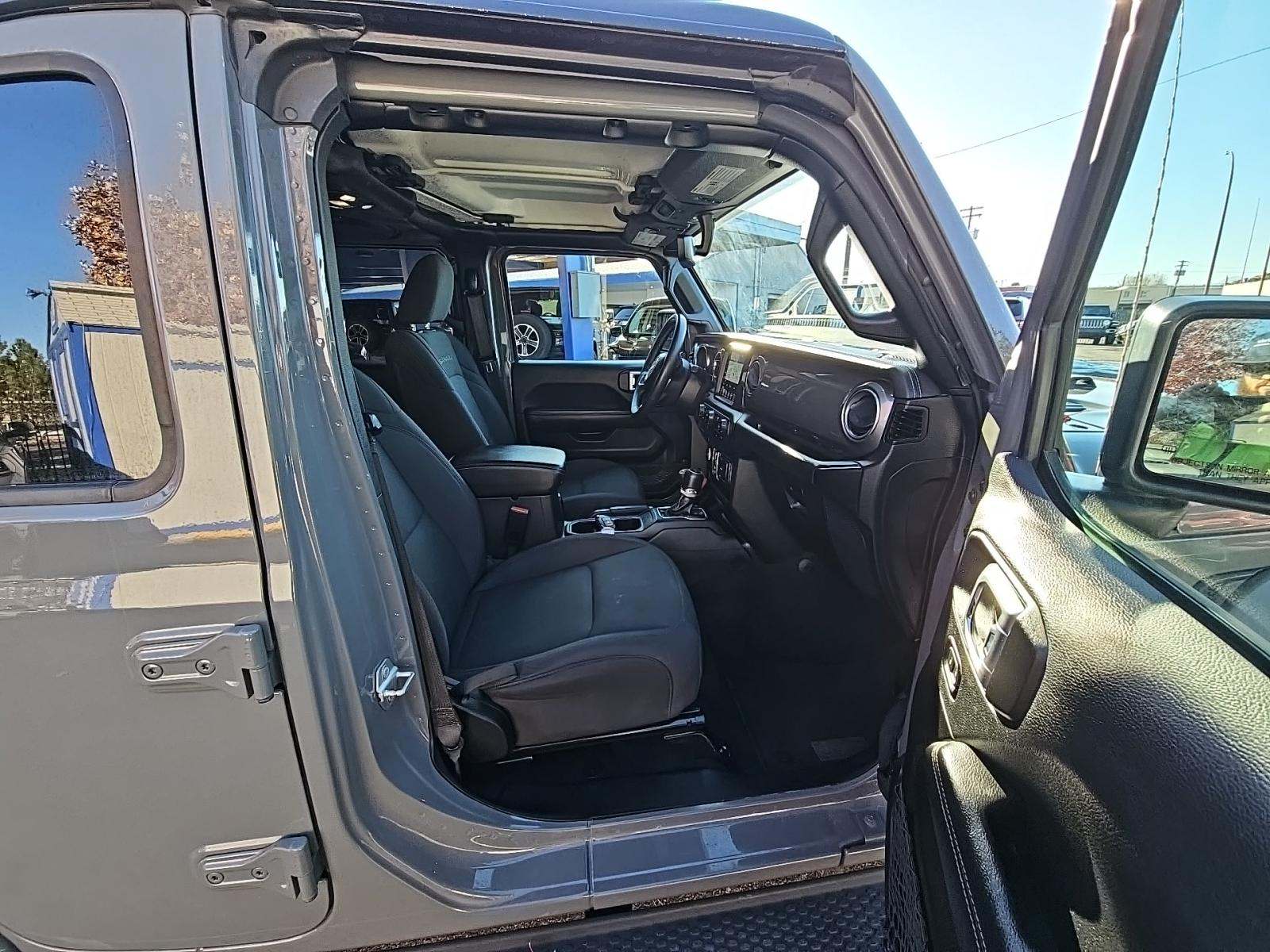 2023 Jeep Wrangler Sahara AWD