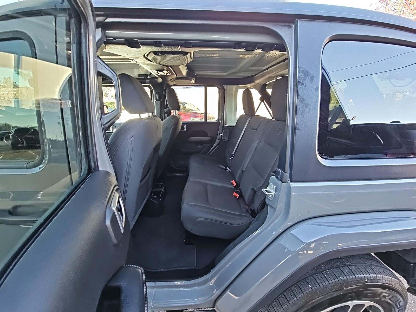2023 Jeep Wrangler Sahara AWD