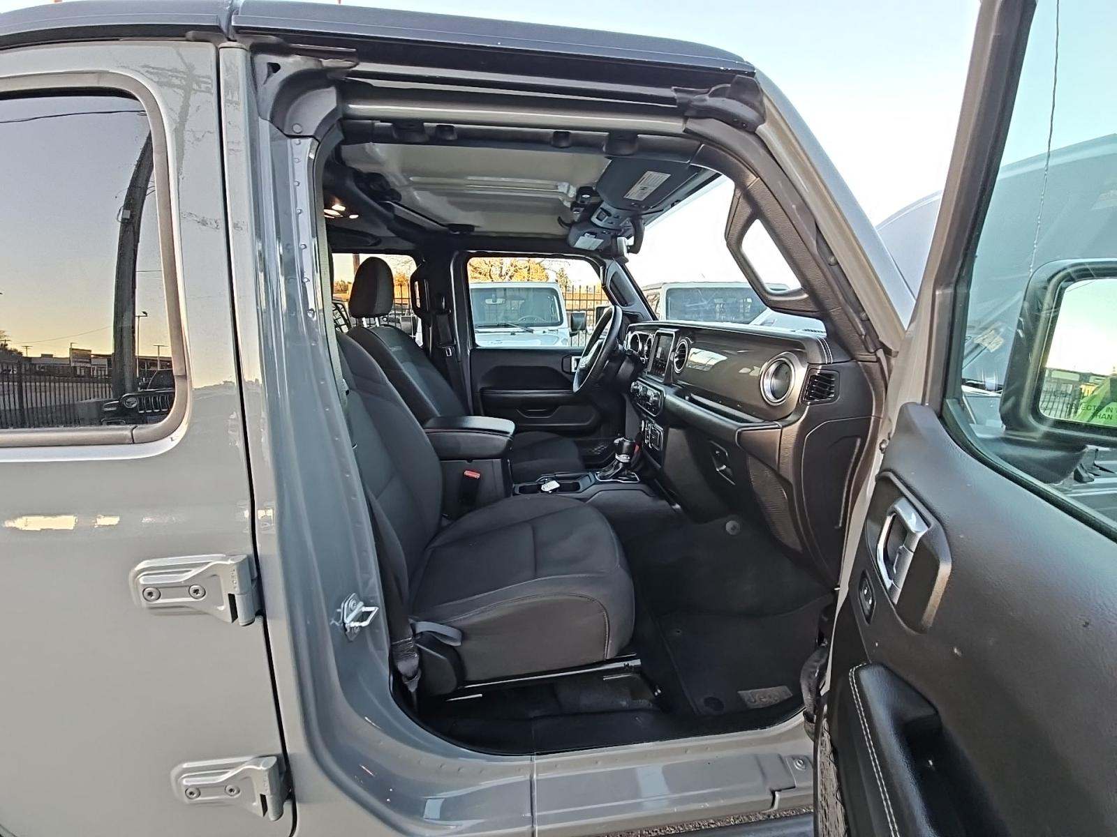 2023 Jeep Wrangler Sahara AWD