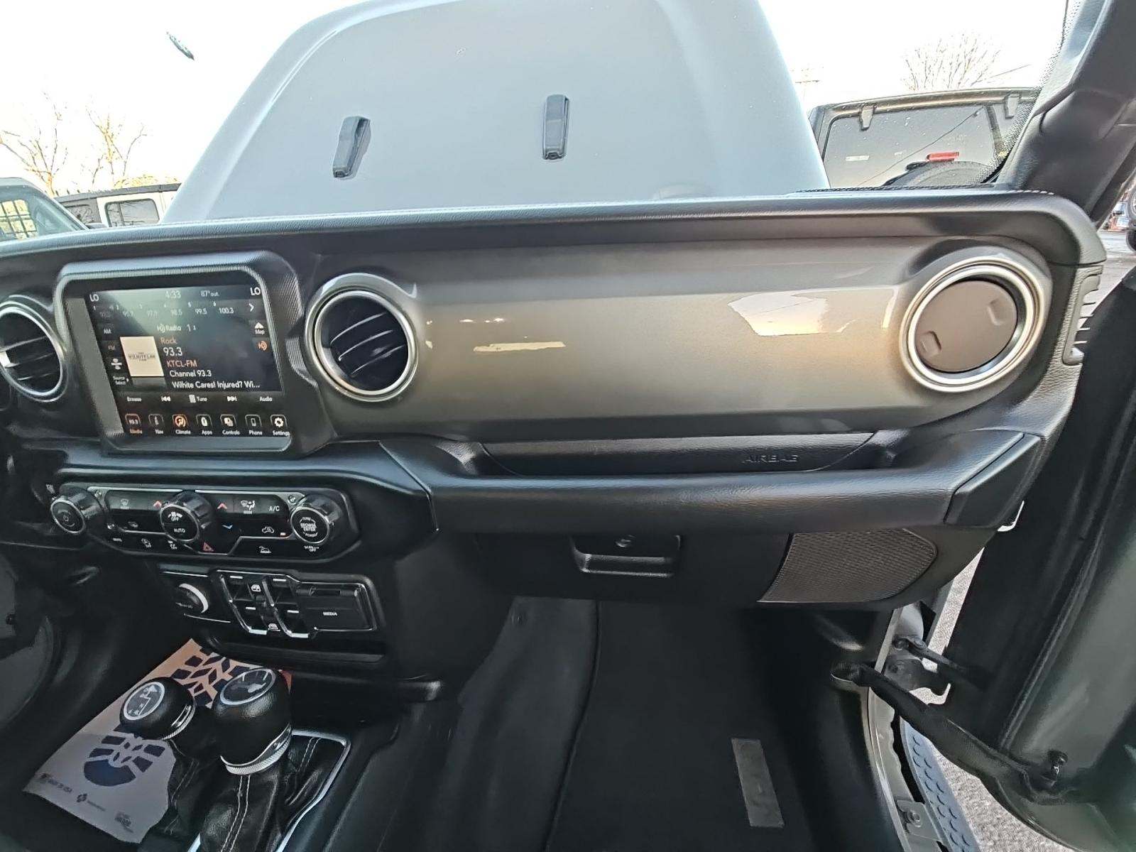 2023 Jeep Wrangler Sahara AWD