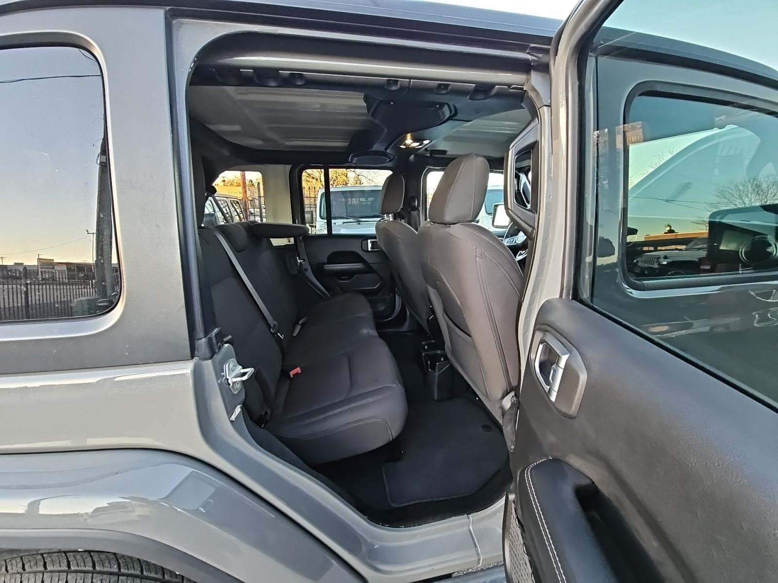 2023 Jeep Wrangler Sahara AWD