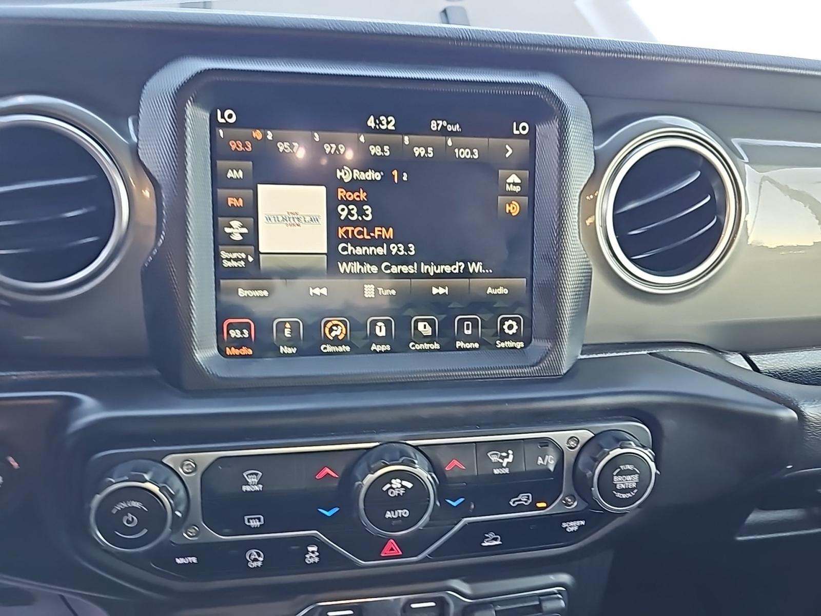 2023 Jeep Wrangler Sahara AWD