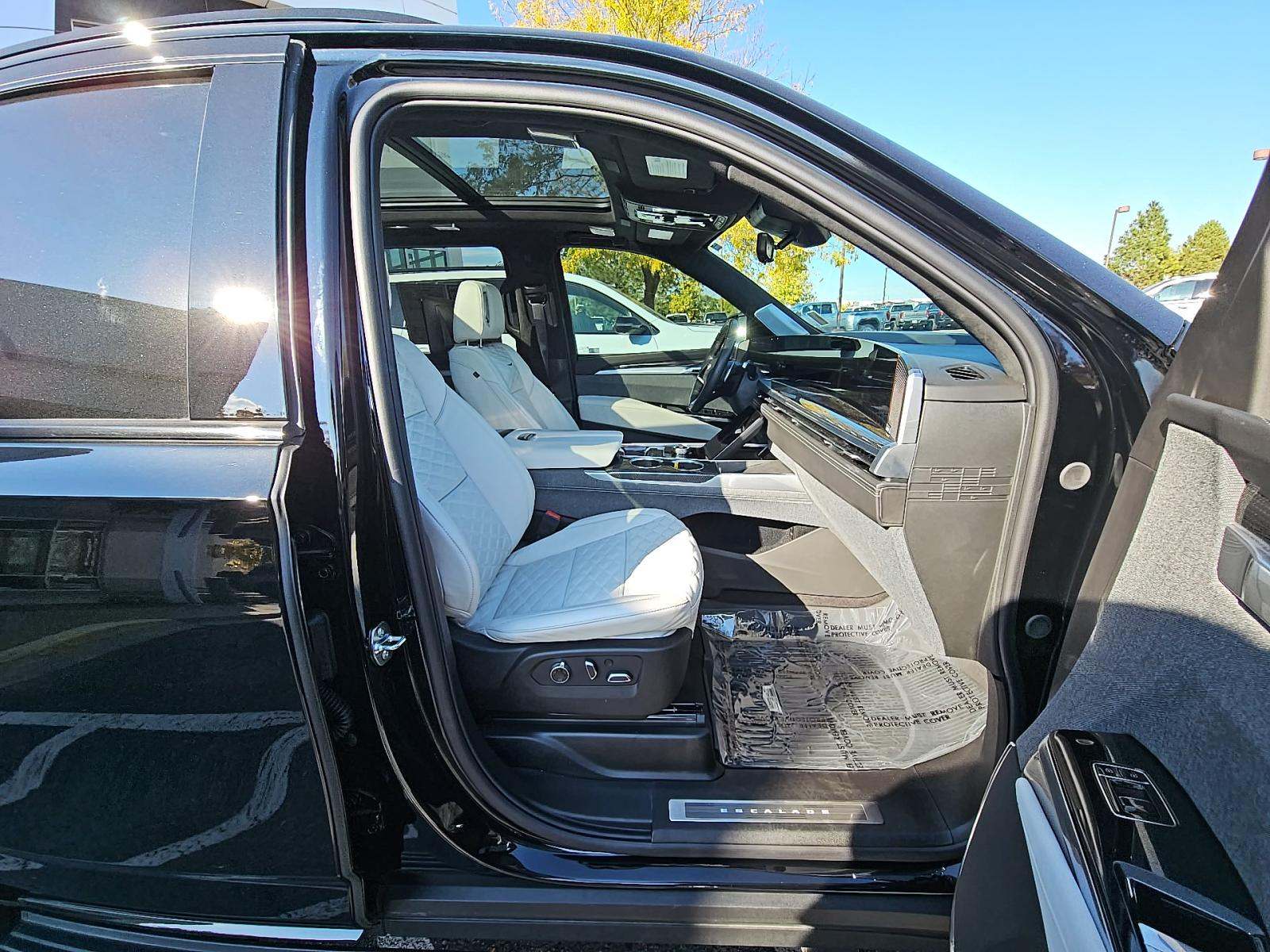 2025 Cadillac Escalade V-Series AWD