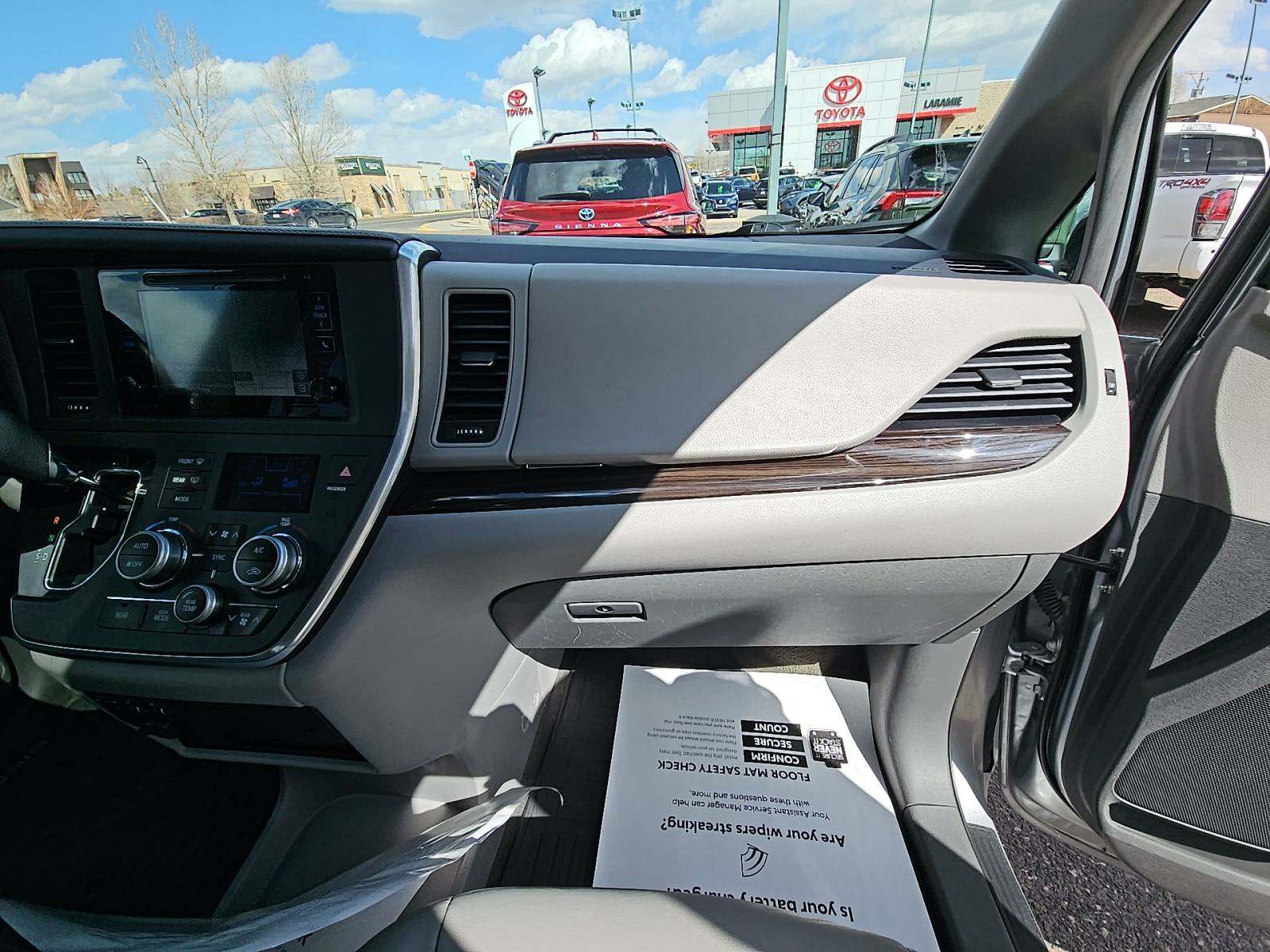 2015 Toyota Sienna XLE Premium AWD