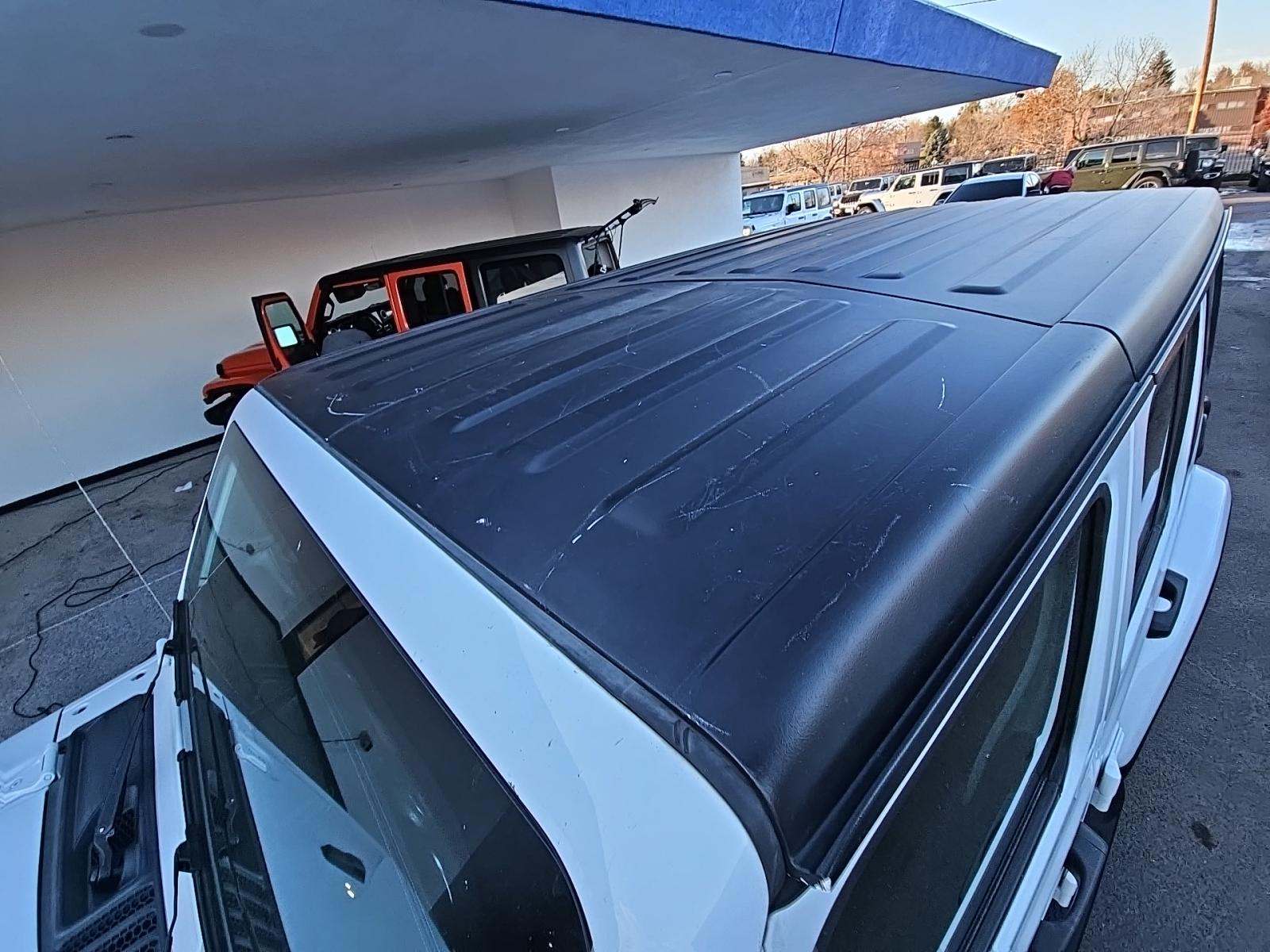 2023 Jeep Wrangler Sahara AWD