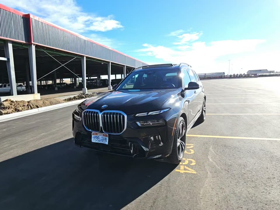 2025 BMW X7 xDrive40i AWD