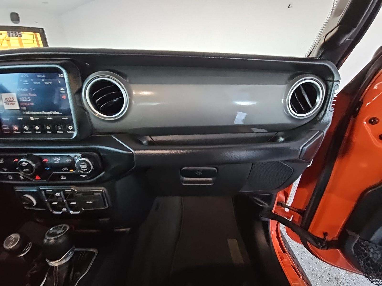 2023 Jeep Wrangler Sahara AWD